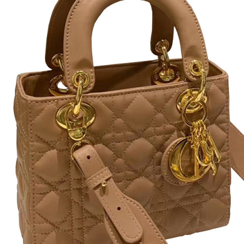 Шикарная кожаная сумка Dior 15026