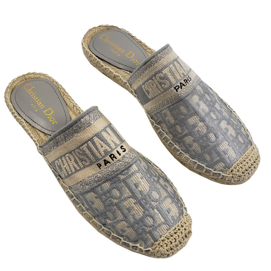 Сандалии, шлепанцы 