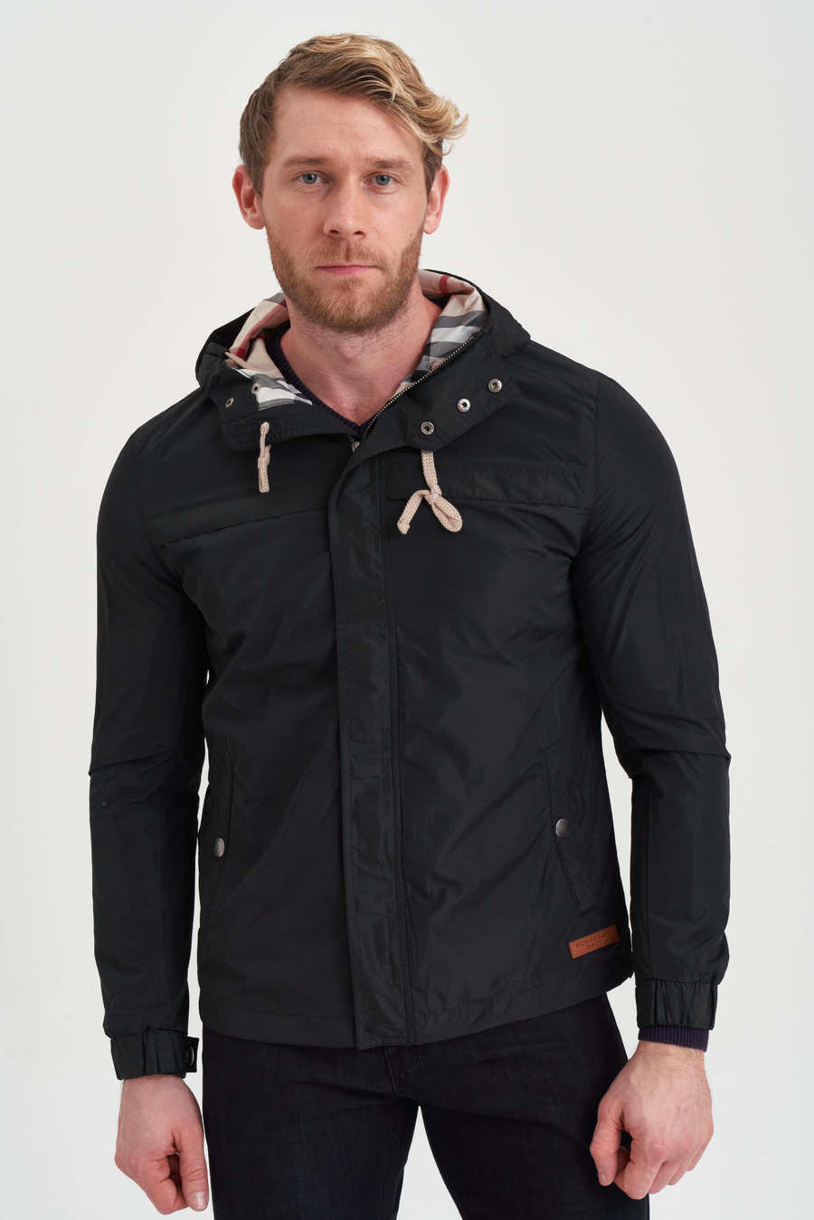 Куртки и ветровки 20932