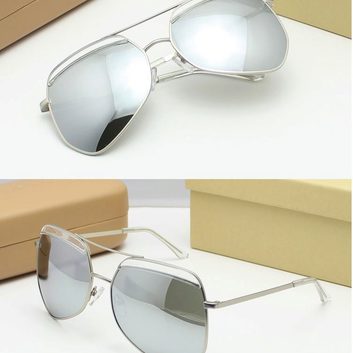 Солнцезащитные очки GREY ANT 3775