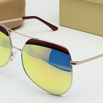 Желтые солнцезащитные очки GREY ANT 3775-1
