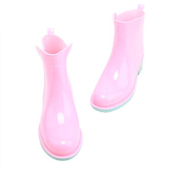 Яркие резиновые сапожки 15978