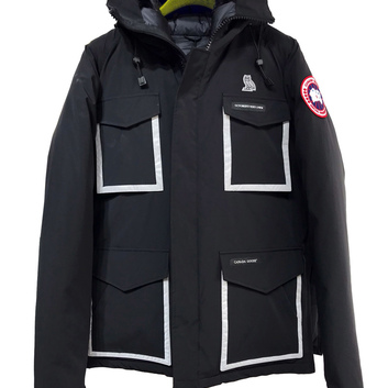 Теплая куртка с карманами Canada Goose 25079