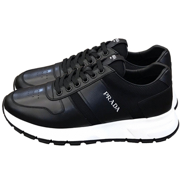 Удобные черные кроссовки Prada 25378