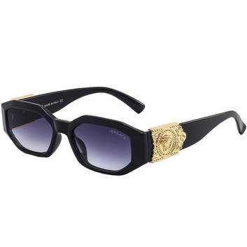 Узкие эффектные солнцезащитные очки Versace 26131