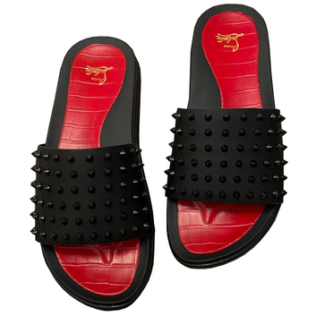 Черные шлепанцы с шипами Christian Louboutin 26466