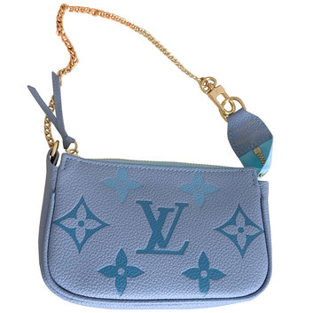 Маленькая сумочка из кожи Louis Vuitton 26755