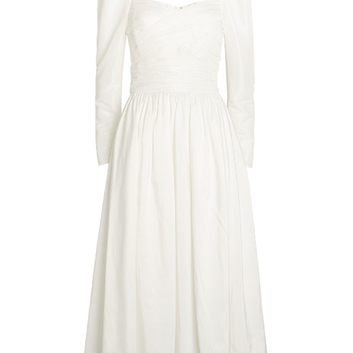 Белое платье с драпировкой и декольте 28380