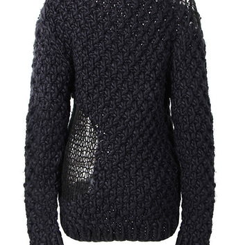 Вязаный шерстяной свитер с прорехами 30469
