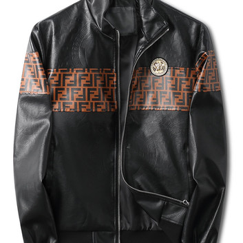 Стильная куртка из эко-кожи Versace 30653